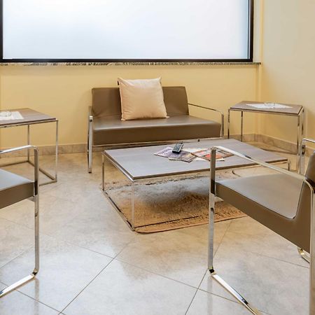 Hotel Posta - 3 Stars - Comfortable Stay In Ventimiglia Exterior foto