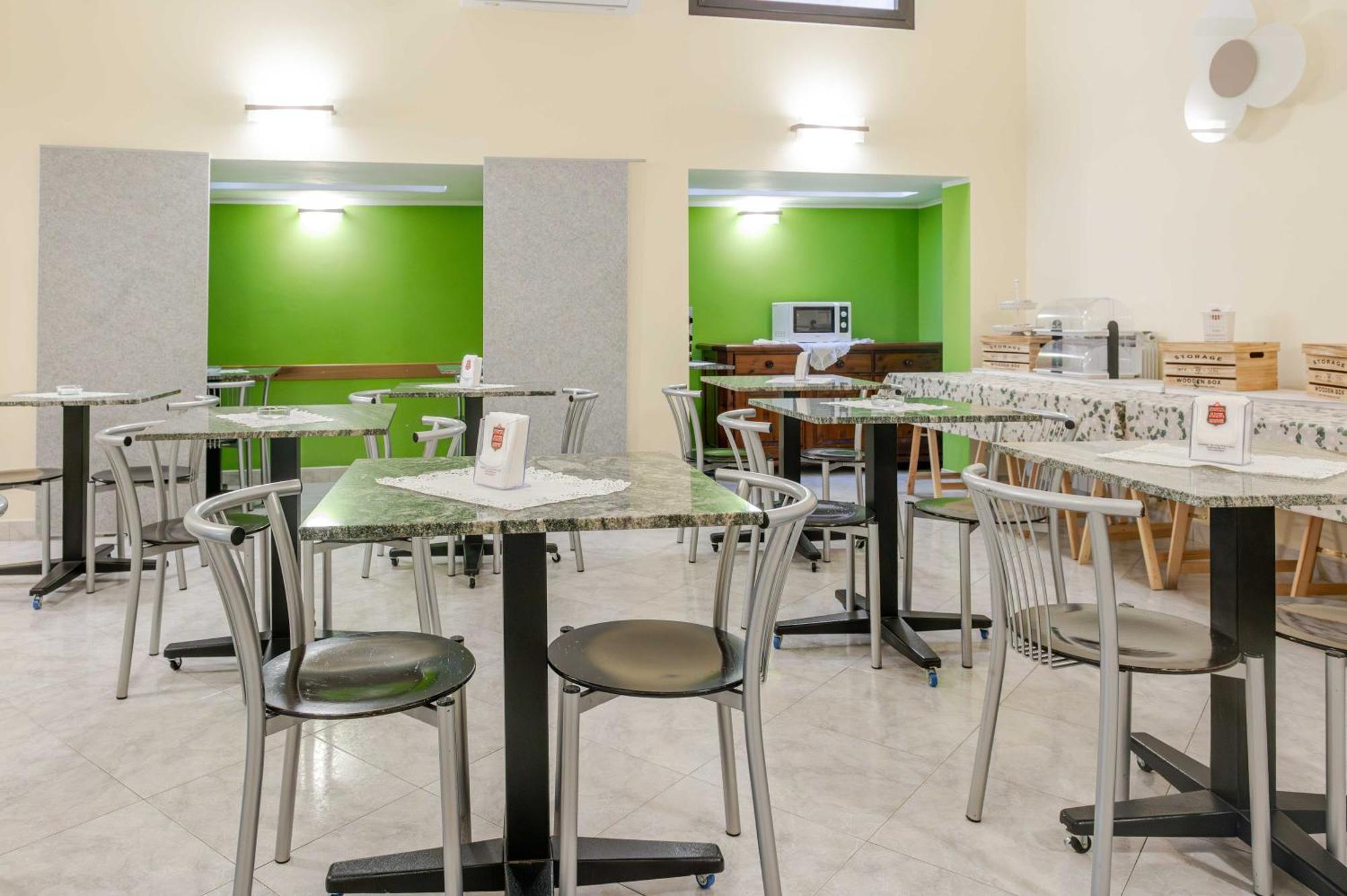 Hotel Posta - 3 Stars - Comfortable Stay In Ventimiglia Exterior foto