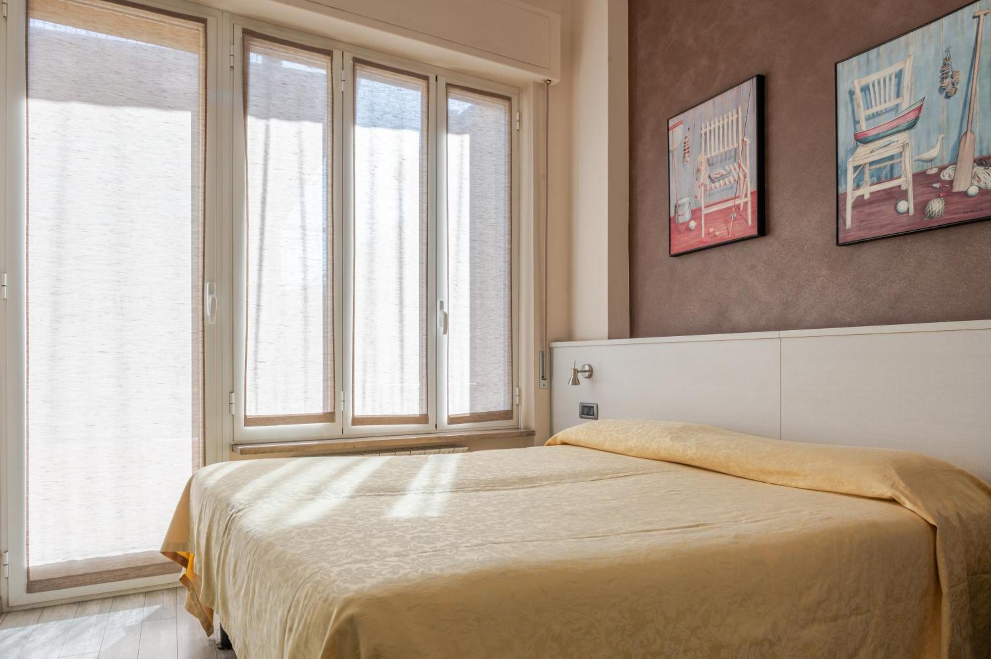 Hotel Posta - 3 Stars - Comfortable Stay In Ventimiglia Exterior foto