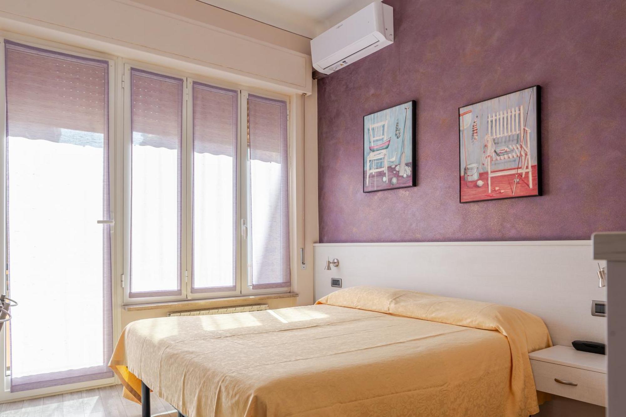 Hotel Posta - 3 Stars - Comfortable Stay In Ventimiglia Exterior foto